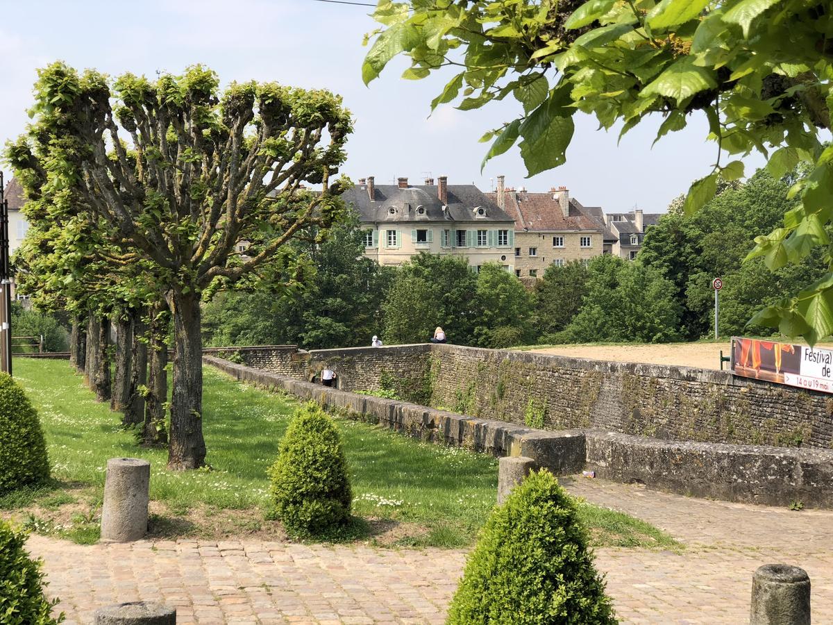 Castel Saint-Leonard Bed & Breakfast Falaise  Eksteriør bilde